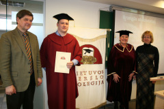 DiplomteikimaipirmajainuotolinistudijgrupeiIMG_2444