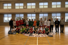 Lietuvos verslo kolegijos merginų komanda dalyvavo futbolo turnyre